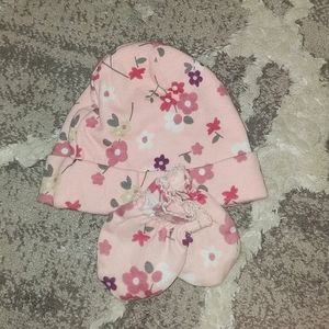 FREE w/ $25 purchase!! NWOT Gerber Organic Hat and Mittens